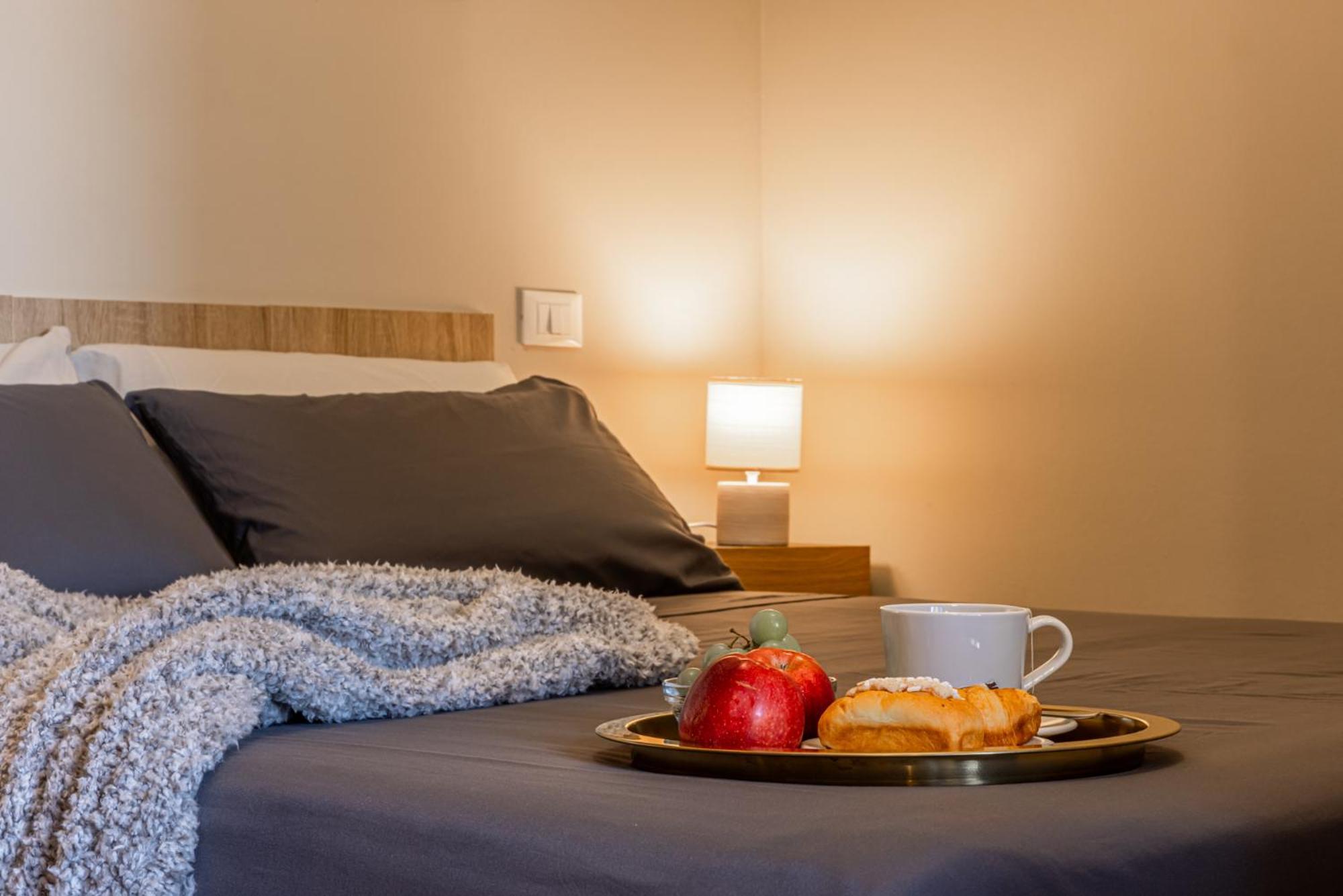 Comfort Home Rho Fiera Esterno foto